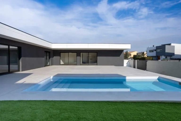 Natura Nero 133 by Casas Natura — image 2