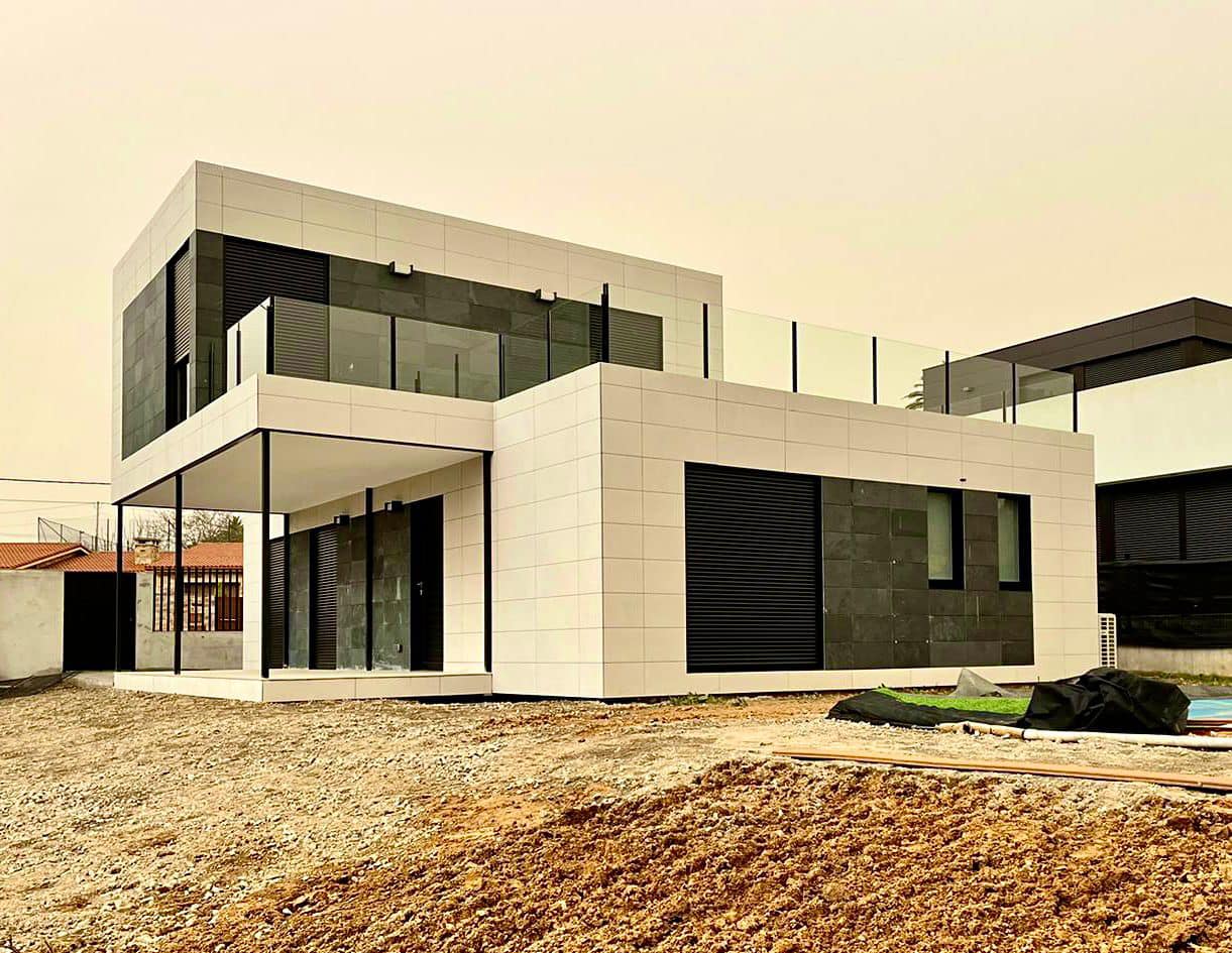Home3 House by Home3 — image 2