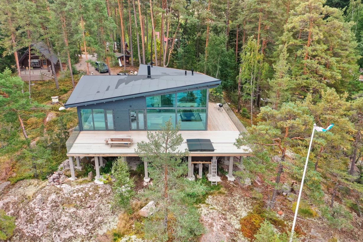 Honka Log Cottage (Hirsimökki) by Honka — image 1
