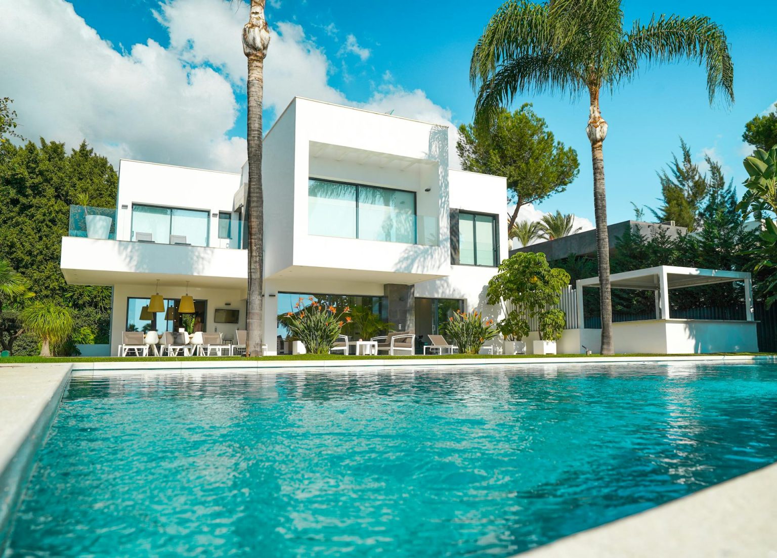 Villa de Hormigón y Acero 100 m² by La Fábrica de Casas — image 1