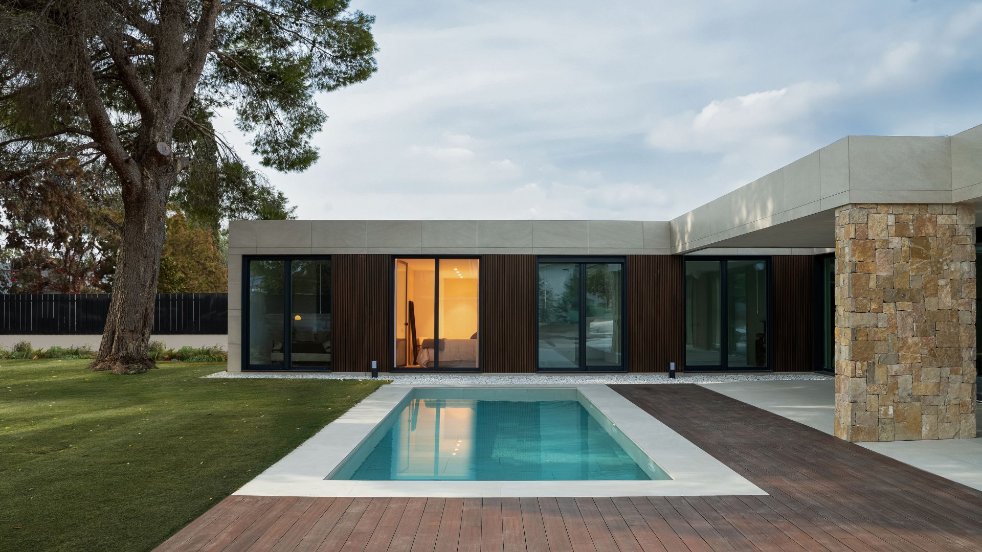 Maisons inHAUS France House by Maisons inHAUS France — image 2