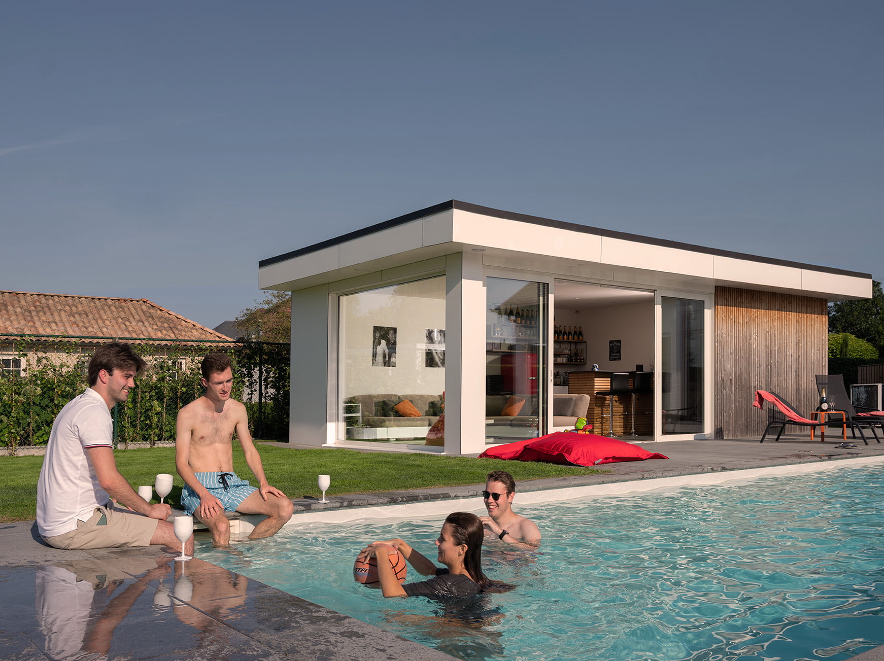 Prefab Poolhouse by Modulehome — image 2