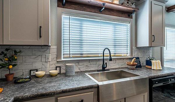 Keystone - The Horizon 48 KH30483Z by Palm Harbor Homes — image 3