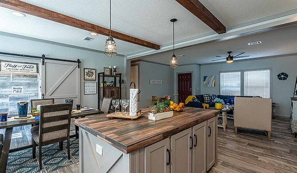 Keystone - The Horizon 48 KH30483Z by Palm Harbor Homes — image 4